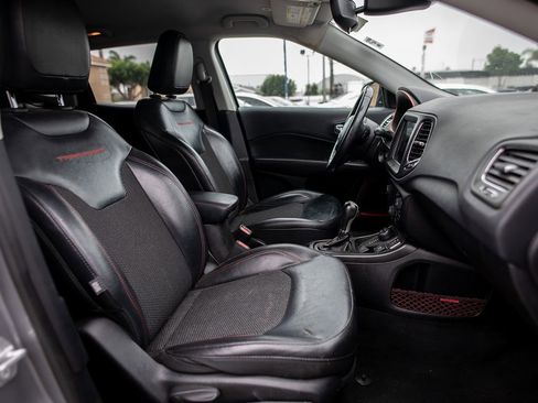 Used 2019 Jeep Compass Trailhawk image 14