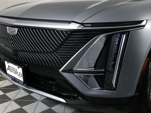 Used 2024 Cadillac Lyriq Tech RWD image 36