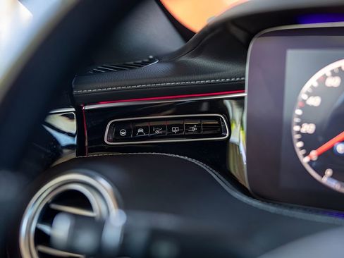 Used 2019 Mercedes-Benz S 560 4MATIC Coupe image 27