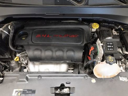 Used 2022 Jeep Compass Latitude AWD/4WD image 3