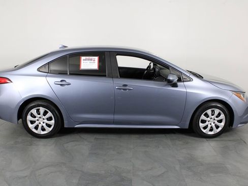 Used 2022 Toyota Corolla LE image 14