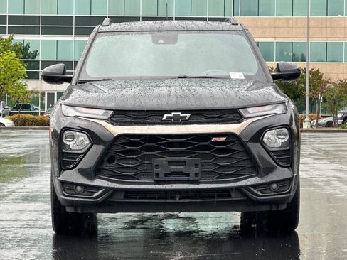 Used 2023 Chevrolet TrailBlazer RS w/ Sun and Liftgate Package AWD/4WD image 9
