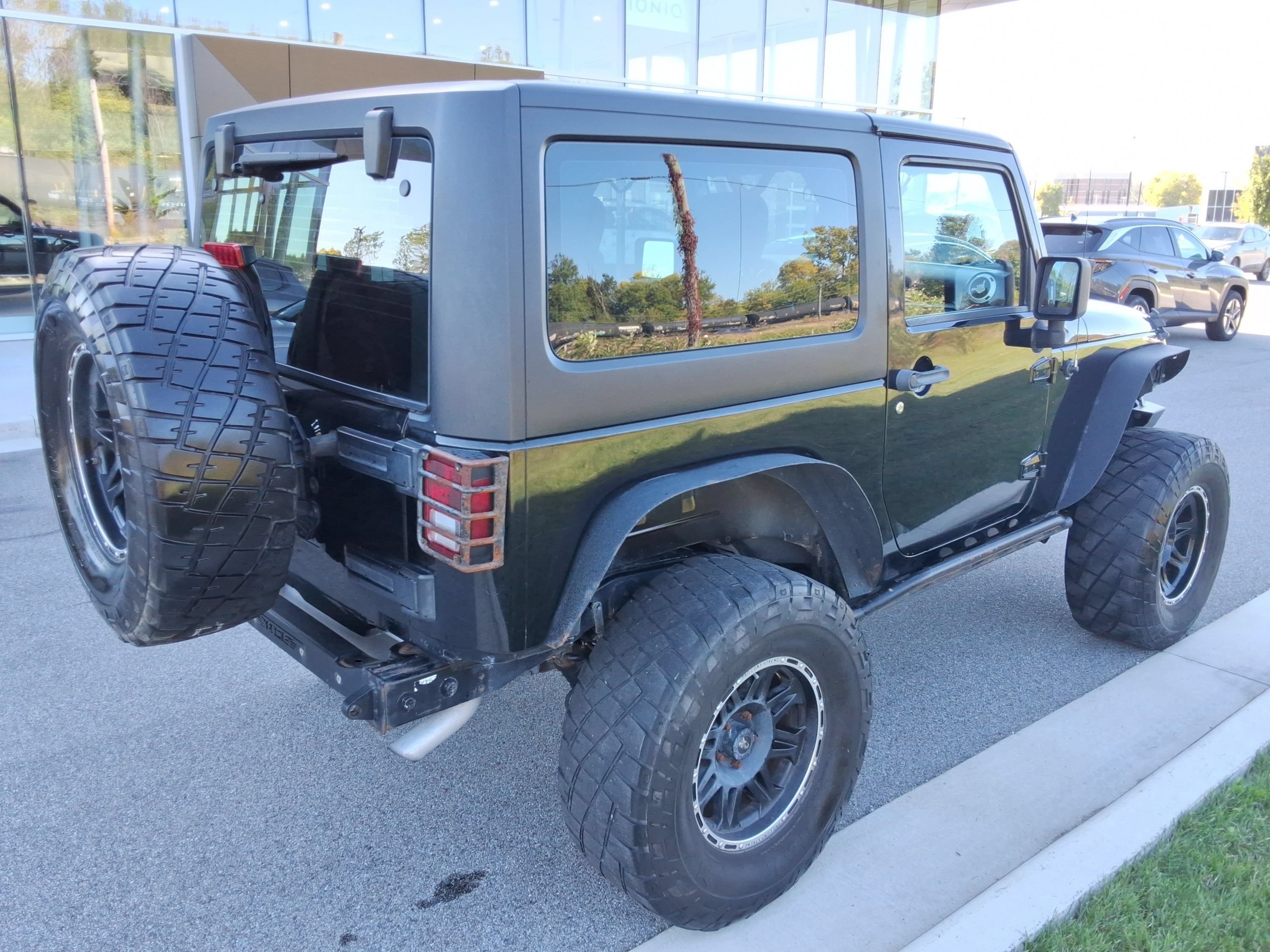 Used 2013 Jeep Wrangler Sport AWD/4WD image 13