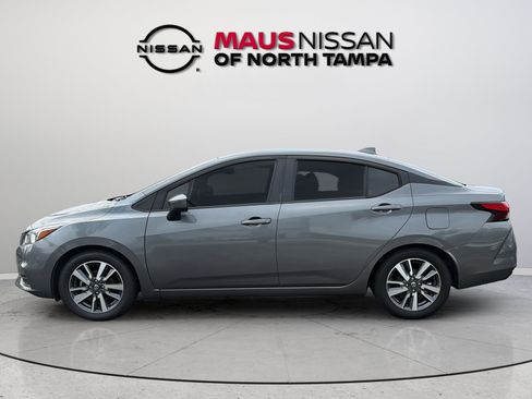 Used 2020 Nissan Versa SV FWD image 6