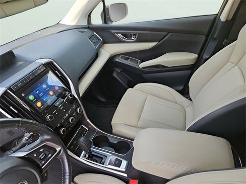 Used 2022 Subaru Ascent Limited image 9
