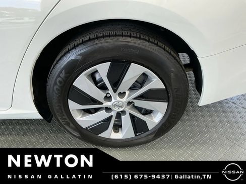 Used 2022 Nissan Altima 2.5 S FWD image 39