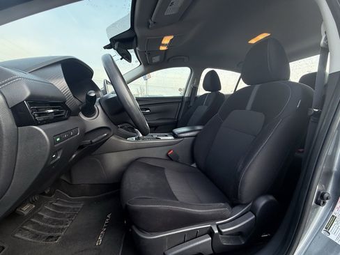 Used 2024 Nissan Sentra SV image 21