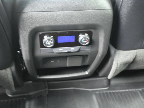 Used 2025 Chevrolet Traverse Z71 w/ Driver Confidence Package AWD/4WD image 17