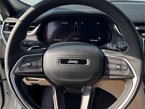 New 2025 Jeep Grand Cherokee L Limited w/ Luxury Tech Group II image 14