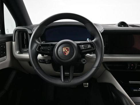 Used 2026 Porsche Cayenne AWD/4WD image 13