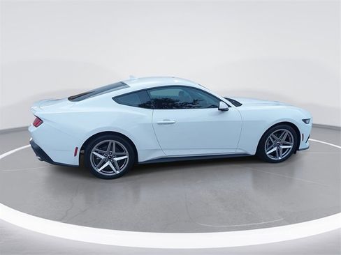 Used 2024 Ford Mustang Premium image 6