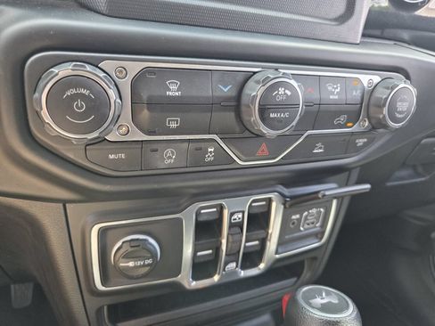 Used 2023 Jeep Wrangler Unlimited Sport AWD/4WD image 23