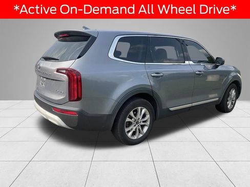 Used 2020 Kia Telluride LX AWD/4WD image 4