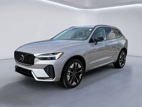 New 2026 Volvo XC60 B5 Plus w/ Protection Package Premier image 7