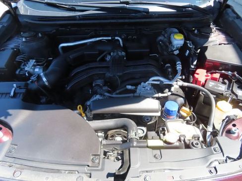 Used 2024 Subaru Outback Touring AWD/4WD image 15