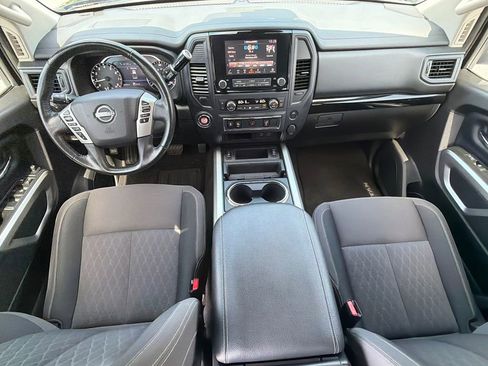 Used 2023 Nissan Titan SV w/ SV Convenience Package RWD image 23