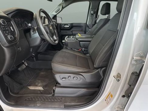 Used 2022 Chevrolet Silverado 1500 Custom AWD/4WD image 10