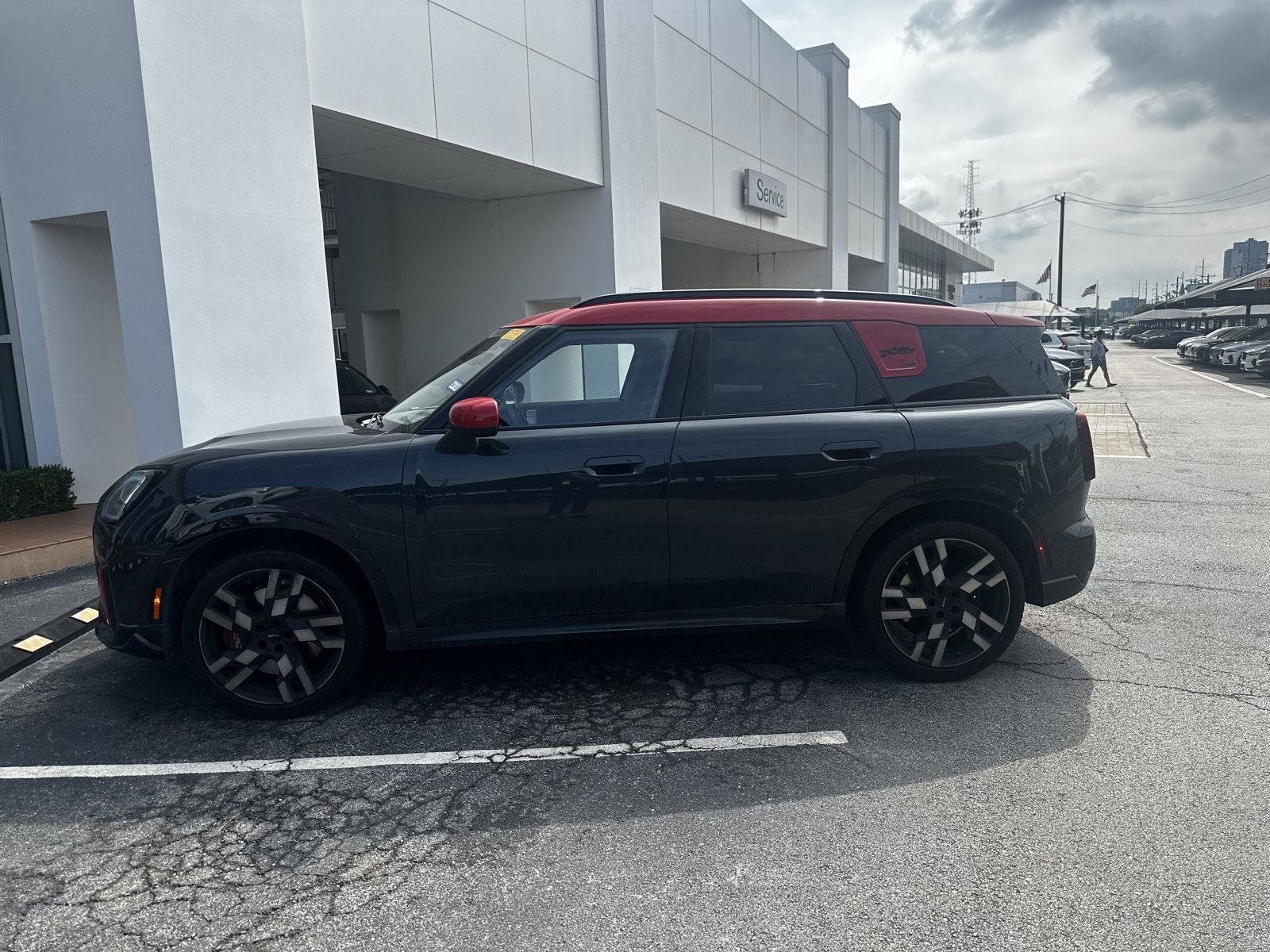 Used 2025 MINI Cooper Countryman John Cooper Works w/ Comfort Package Max AWD/4WD image 2