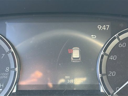 Certified 2024 Toyota Highlander XLE image 4