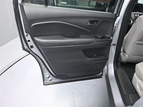 Used 2023 Honda Passport EX-L image 15