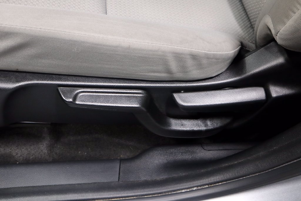 Used 2020 Honda HR-V LX image 23
