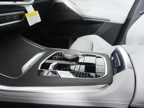 New 2026 BMW X5 sDrive40i RWD image 22