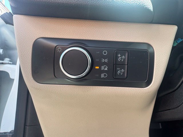 Used 2022 Ford Escape SE w/ Cold Weather Package AWD/4WD image 27