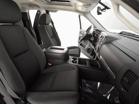 Used 2009 Chevrolet Silverado 1500 LT image 24