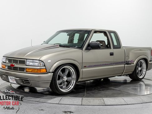 Used 2000 Chevrolet S10 Pickup LS w/ Preferred Equipment Group RWD image 9