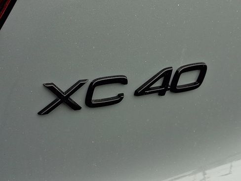 New 2026 Volvo XC40 B5 Ultra w/ Climate Package image 14