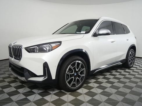 Used 2024 BMW X1 xDrive28i w/ Premium Package AWD/4WD image 7