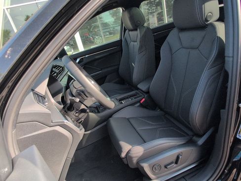 New 2025 Audi Q3 2.0T Premium image 19