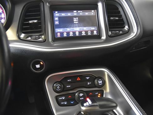 Used 2021 Dodge Challenger SXT RWD image 22