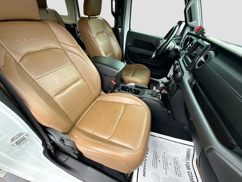 Used 2020 Jeep Wrangler Unlimited Sahara w/ LED Lighting Group image 14