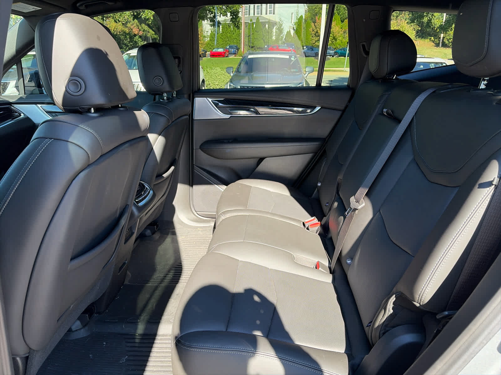 Certified 2024 Cadillac XT6 Premium Luxury w/ Technology Package AWD/4WD image 11