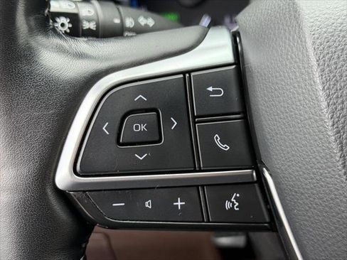 Certified 2021 Toyota Highlander Platinum AWD/4WD image 24