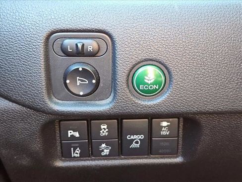 Used 2018 Honda Ridgeline Black Edition image 11