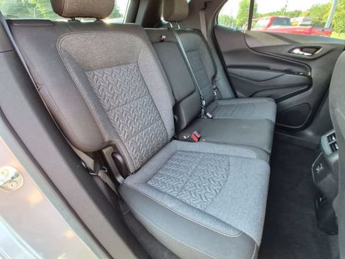 Used 2024 Chevrolet Equinox LT FWD image 33