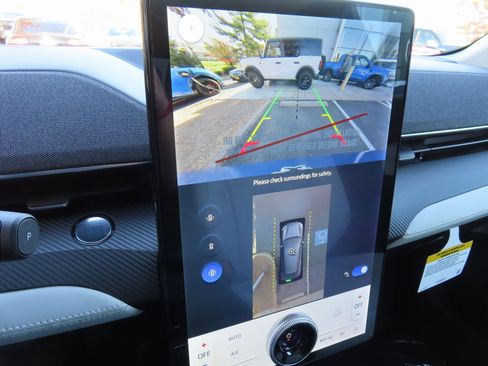 New 2025 Ford Mustang Mach-E Premium image 12