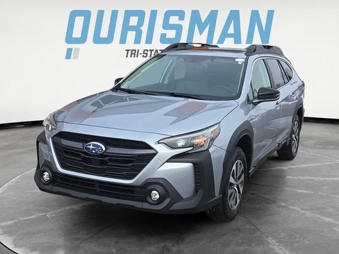 Certified 2025 Subaru Outback Premium image 2