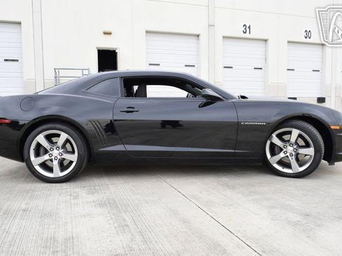 Used 2011 Chevrolet Camaro SS w/ RS Package RWD image 17