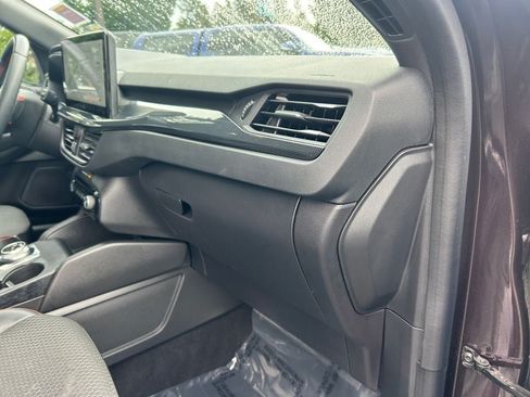 Used 2023 Ford Escape ST-Line w/ Tech Pack #1 AWD/4WD image 26
