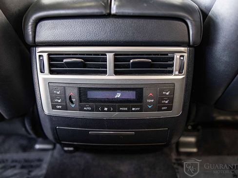 Used 2015 Lexus LX 570 4WD w/ Luxury Package image 38