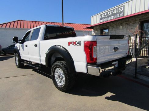 Used 2019 Ford F250 XL w/ STX Appearance Package image 3