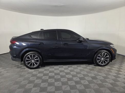 Used 2022 BMW X6 xDrive40i w/ M Sport Package AWD/4WD image 4