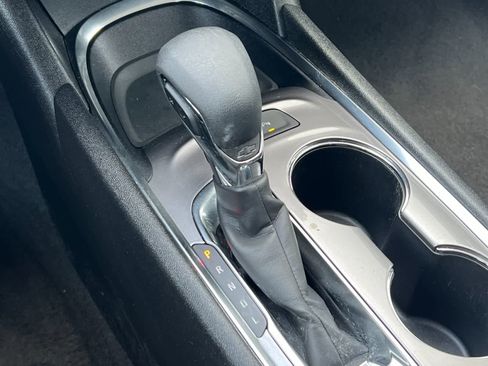 Used 2024 Chevrolet Malibu LT image 21