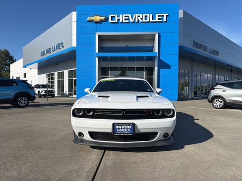 Used 2015 Dodge Challenger R/T Scat Pack w/ Leather Interior Group RWD image 8