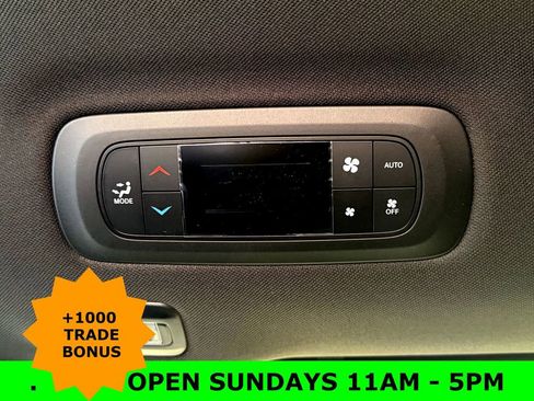 New 2026 Chrysler Pacifica Limited w/ Uconnect Theater Family Group image 36