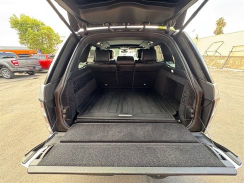 Used 2019 Land Rover Range Rover HSE AWD/4WD image 16