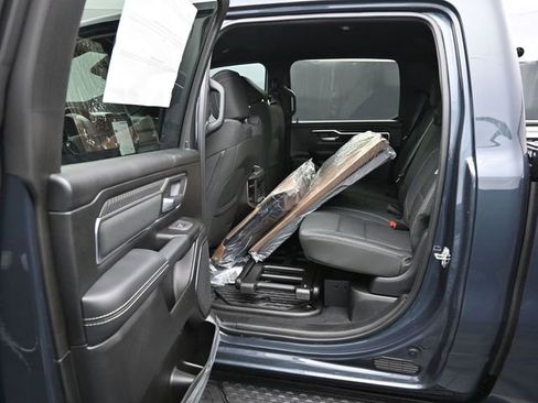 New 2026 RAM 1500 4x4 Crew Cab image 36